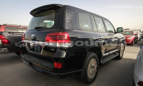 Acheter Import Voiture Toyota Land Cruiser Noir à Import - Dubai, Iles Acheter Import Voiture Toyota Land Cruiser Noir à Import - Dubai, Iles