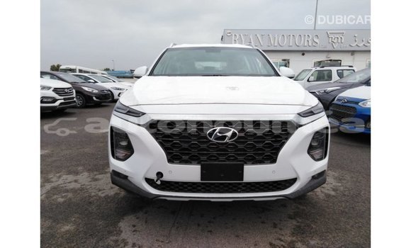 Buy Import Hyundai Santa Fe White Car in Import - Dubai in Iles Buy Import Hyundai Santa Fe White Car in Import - Dubai in Iles