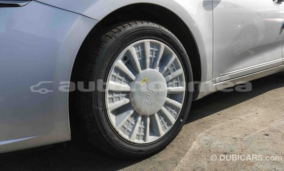 Acheter Import Voiture Kia Cadenza Autre à Import - Dubai, Iles Acheter Import Voiture Kia Cadenza Autre à Import - Dubai, Iles