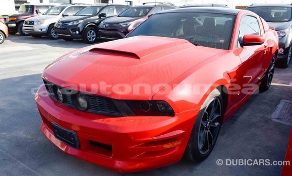 Acheter Import Voiture Ford Mustang Rouge à Import - Dubai, Iles Acheter Import Voiture Ford Mustang Rouge à Import - Dubai, Iles