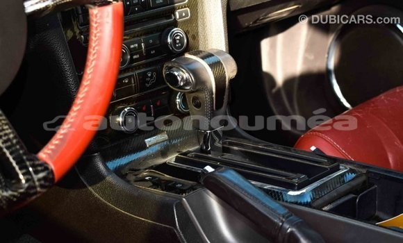 Acheter Import Voiture Ford Mustang Rouge à Import - Dubai, Iles Acheter Import Voiture Ford Mustang Rouge à Import - Dubai, Iles