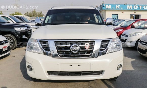 Acheter Import Voiture Nissan Patrol Blanc à Import - Dubai, Iles Acheter Import Voiture Nissan Patrol Blanc à Import - Dubai, Iles