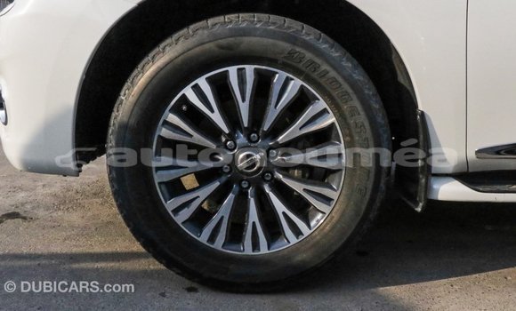 Acheter Import Voiture Nissan Patrol Blanc à Import - Dubai, Iles Acheter Import Voiture Nissan Patrol Blanc à Import - Dubai, Iles