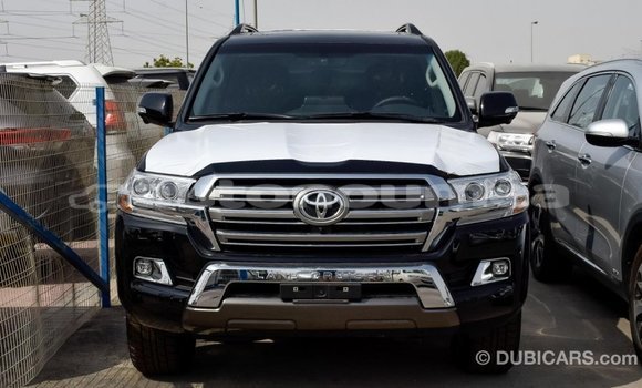 Acheter Import Voiture Toyota Land Cruiser Noir à Import - Dubai, Iles Acheter Import Voiture Toyota Land Cruiser Noir à Import - Dubai, Iles