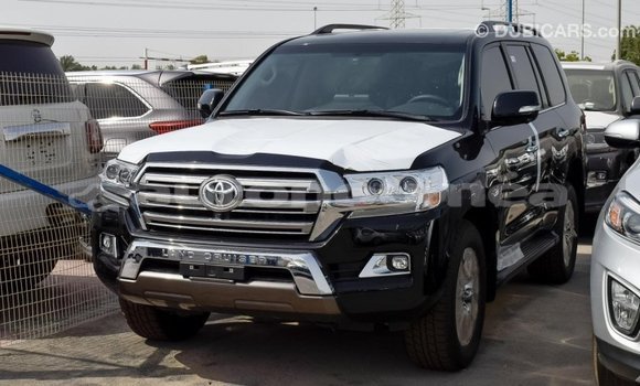 Acheter Import Voiture Toyota Land Cruiser Noir à Import - Dubai, Iles Acheter Import Voiture Toyota Land Cruiser Noir à Import - Dubai, Iles