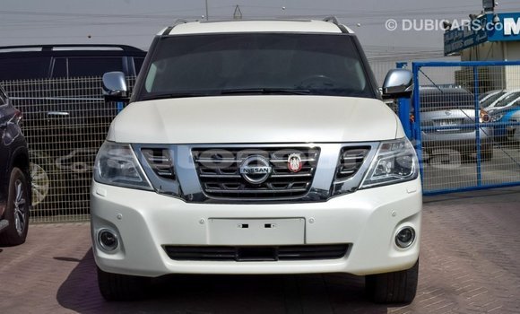 Acheter Import Voiture Nissan Patrol Blanc à Import - Dubai, Iles Acheter Import Voiture Nissan Patrol Blanc à Import - Dubai, Iles