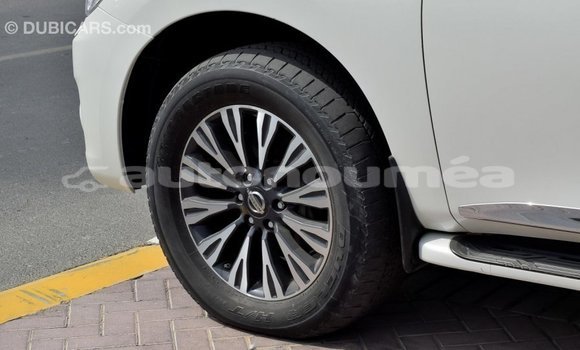 Acheter Import Voiture Nissan Patrol Blanc à Import - Dubai, Iles Acheter Import Voiture Nissan Patrol Blanc à Import - Dubai, Iles
