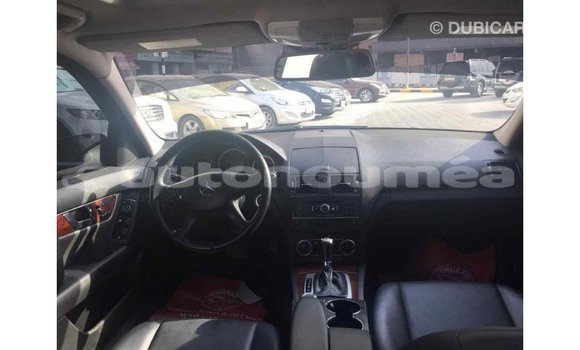 Buy Import Mercedes-Benz 190 (W201) Black Car in Import - Dubai in Iles Buy Import Mercedes-Benz 190 (W201) Black Car in Import - Dubai in Iles