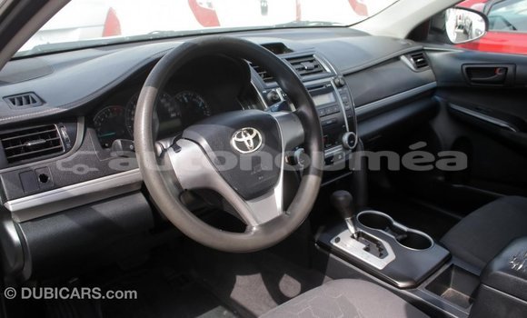 Buy Import Toyota Camry White Car in Import - Dubai in Iles Buy Import Toyota Camry White Car in Import - Dubai in Iles