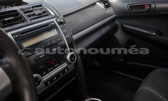 Buy Import Toyota Camry White Car in Import - Dubai in Iles Buy Import Toyota Camry White Car in Import - Dubai in Iles