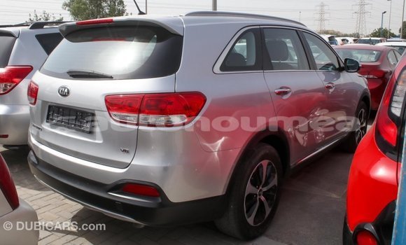 Buy Import Kia Sorento Other Car in Import - Dubai in Iles Buy Import Kia Sorento Other Car in Import - Dubai in Iles