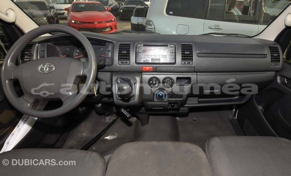 Buy Import Toyota Hiace White Car in Import - Dubai in Iles Buy Import Toyota Hiace White Car in Import - Dubai in Iles
