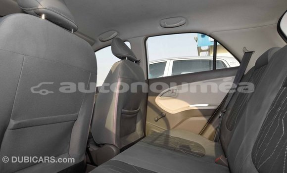 Buy Import Kia Picanto White Car in Import - Dubai in Iles Buy Import Kia Picanto White Car in Import - Dubai in Iles