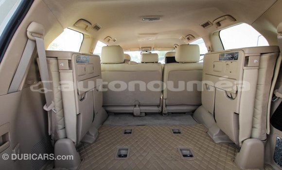Acheter Import Voiture Toyota Land Cruiser Blanc à Import - Dubai, Iles Acheter Import Voiture Toyota Land Cruiser Blanc à Import - Dubai, Iles