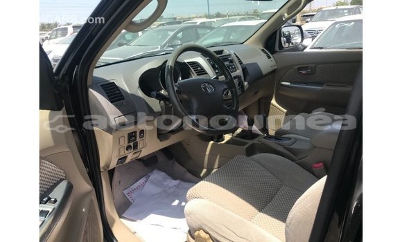 Acheter Import Voiture Toyota Fortuner Noir à Import - Dubai, Iles Acheter Import Voiture Toyota Fortuner Noir à Import - Dubai, Iles