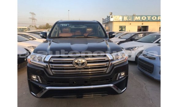 Acheter Import Voiture Toyota Land Cruiser Noir à Import - Dubai, Iles Acheter Import Voiture Toyota Land Cruiser Noir à Import - Dubai, Iles