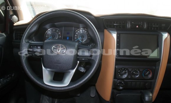 Buy Import Toyota Fortuner White Car in Import - Dubai in Iles Buy Import Toyota Fortuner White Car in Import - Dubai in Iles