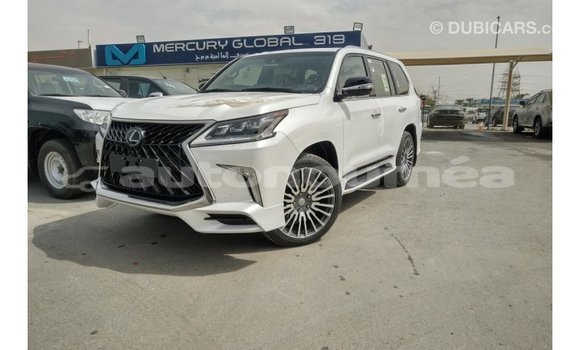 Acheter Import Voiture Lexus LX Blanc à Import - Dubai, Iles Acheter Import Voiture Lexus LX Blanc à Import - Dubai, Iles