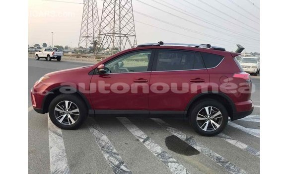 Acheter Import Utilitaire Toyota HiAce Rouge à Import - Dubai, Iles Acheter Import Utilitaire Toyota HiAce Rouge à Import - Dubai, Iles