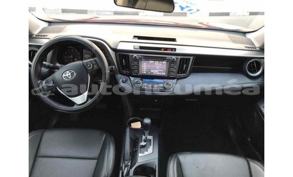 Acheter Import Utilitaire Toyota HiAce Rouge à Import - Dubai, Iles Acheter Import Utilitaire Toyota HiAce Rouge à Import - Dubai, Iles