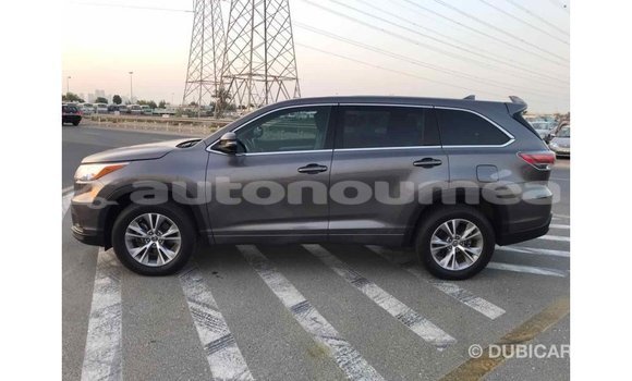 Acheter Import Voiture Toyota Highlander Autre à Import - Dubai, Iles Acheter Import Voiture Toyota Highlander Autre à Import - Dubai, Iles