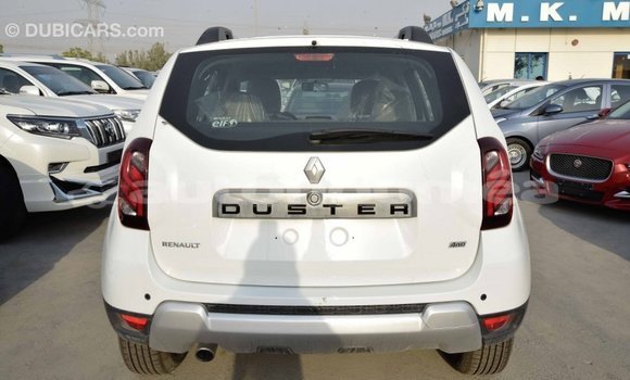 Acheter Import Voiture Renault Duster Blanc à Import - Dubai, Iles Acheter Import Voiture Renault Duster Blanc à Import - Dubai, Iles