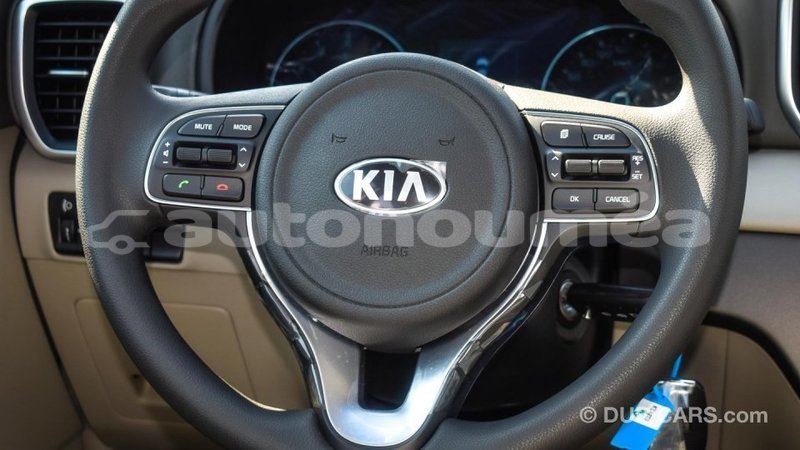 Big with watermark kia sportage iles import dubai 1904