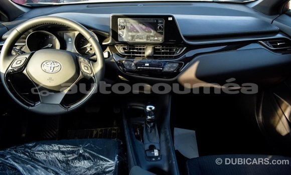 Acheter Import Voiture Toyota C-HR Autre à Import - Dubai, Iles Acheter Import Voiture Toyota C-HR Autre à Import - Dubai, Iles