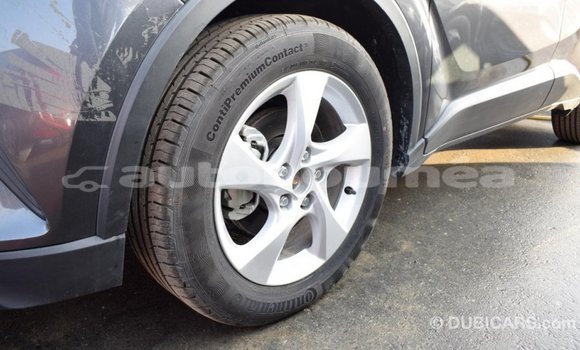 Acheter Import Voiture Toyota C-HR Autre à Import - Dubai, Iles Acheter Import Voiture Toyota C-HR Autre à Import - Dubai, Iles