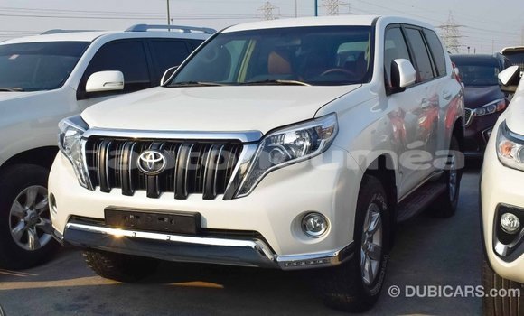 Acheter Import Voiture Toyota Prado Blanc à Import - Dubai, Iles Acheter Import Voiture Toyota Prado Blanc à Import - Dubai, Iles