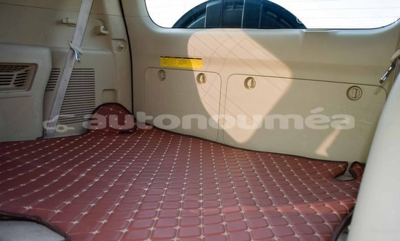 Acheter Import Voiture Toyota Prado Blanc à Import - Dubai, Iles Acheter Import Voiture Toyota Prado Blanc à Import - Dubai, Iles