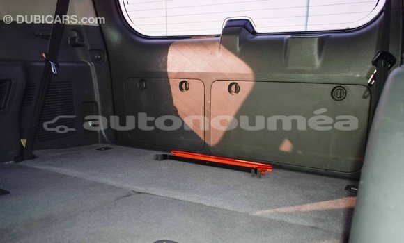 Acheter Import Voiture Toyota Prado Blanc à Import - Dubai, Iles Acheter Import Voiture Toyota Prado Blanc à Import - Dubai, Iles