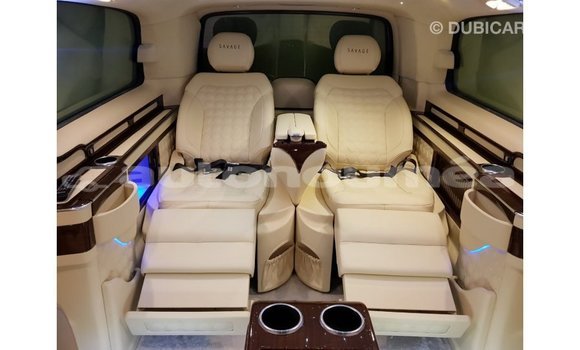 Acheter Import Voiture Mercedes-Benz 250 Noir à Import - Dubai, Iles Acheter Import Voiture Mercedes-Benz 250 Noir à Import - Dubai, Iles