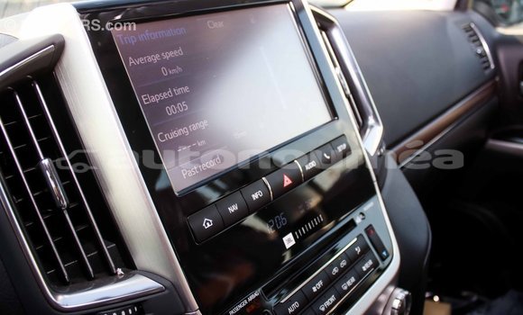 Acheter Import Voiture Toyota Land Cruiser Noir à Import - Dubai, Iles Acheter Import Voiture Toyota Land Cruiser Noir à Import - Dubai, Iles