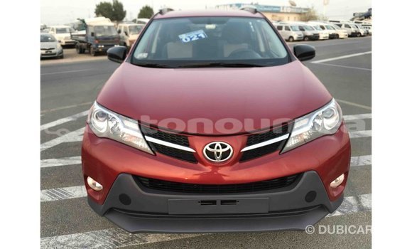 Acheter Import Utilitaire Toyota HiAce Rouge à Import - Dubai, Iles Acheter Import Utilitaire Toyota HiAce Rouge à Import - Dubai, Iles