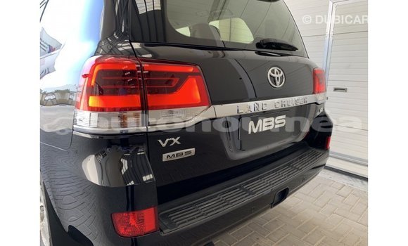 Acheter Import Voiture Toyota Land Cruiser Noir à Import - Dubai, Iles Acheter Import Voiture Toyota Land Cruiser Noir à Import - Dubai, Iles