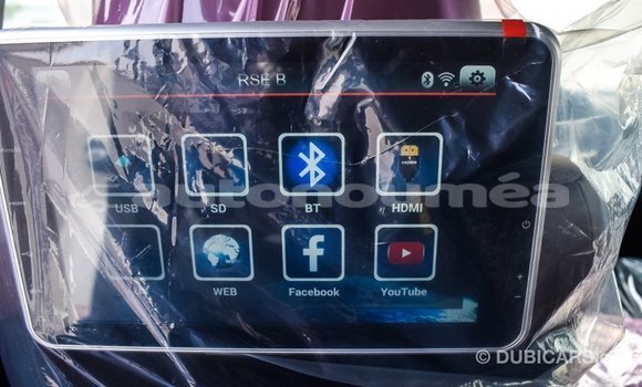 Acheter Import Voiture Toyota Land Cruiser Blanc à Import - Dubai, Iles Acheter Import Voiture Toyota Land Cruiser Blanc à Import - Dubai, Iles