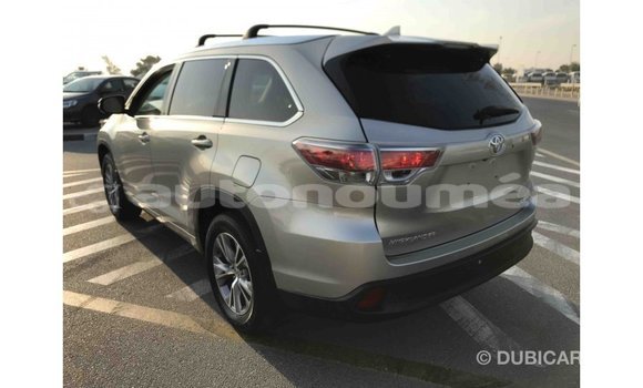 Acheter Import Voiture Toyota Highlander Autre à Import - Dubai, Iles Acheter Import Voiture Toyota Highlander Autre à Import - Dubai, Iles