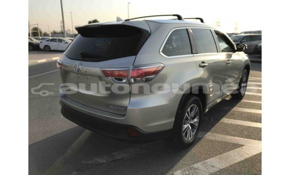 Acheter Import Voiture Toyota Highlander Autre à Import - Dubai, Iles Acheter Import Voiture Toyota Highlander Autre à Import - Dubai, Iles