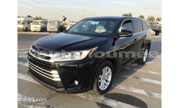 Acheter Import Voiture Toyota Highlander Noir à Import - Dubai, Iles Acheter Import Voiture Toyota Highlander Noir à Import - Dubai, Iles