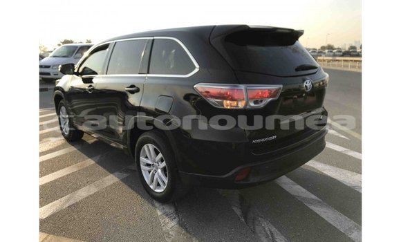 Acheter Import Voiture Toyota Highlander Noir à Import - Dubai, Iles Acheter Import Voiture Toyota Highlander Noir à Import - Dubai, Iles
