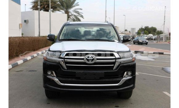 Acheter Import Voiture Toyota Land Cruiser Noir à Import - Dubai, Iles Acheter Import Voiture Toyota Land Cruiser Noir à Import - Dubai, Iles