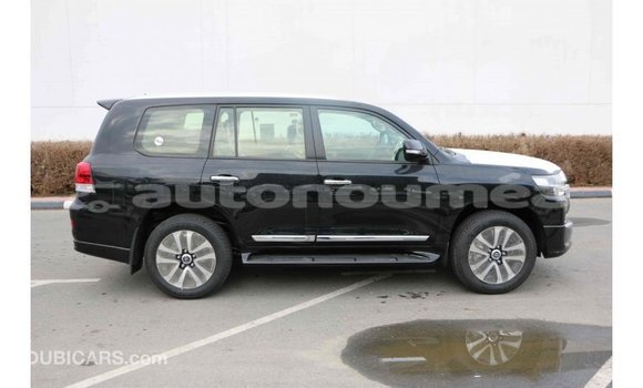 Acheter Import Voiture Toyota Land Cruiser Noir à Import - Dubai, Iles Acheter Import Voiture Toyota Land Cruiser Noir à Import - Dubai, Iles
