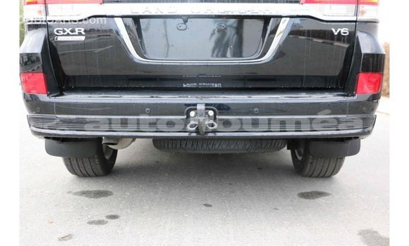 Acheter Import Voiture Toyota Land Cruiser Noir à Import - Dubai, Iles Acheter Import Voiture Toyota Land Cruiser Noir à Import - Dubai, Iles