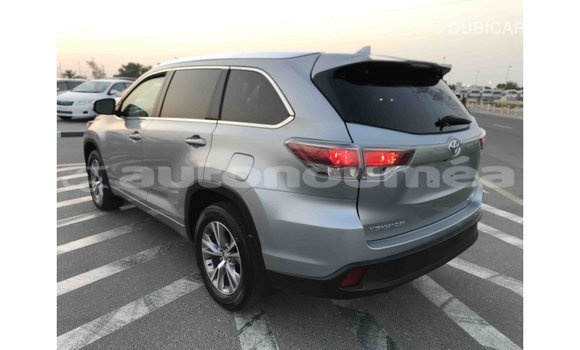 Acheter Import Voiture Toyota Highlander Autre à Import - Dubai, Iles Acheter Import Voiture Toyota Highlander Autre à Import - Dubai, Iles