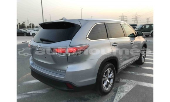 Acheter Import Voiture Toyota Highlander Autre à Import - Dubai, Iles Acheter Import Voiture Toyota Highlander Autre à Import - Dubai, Iles
