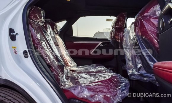 Acheter Import Voiture Lexus RX 300 Blanc à Import - Dubai, Iles Acheter Import Voiture Lexus RX 300 Blanc à Import - Dubai, Iles