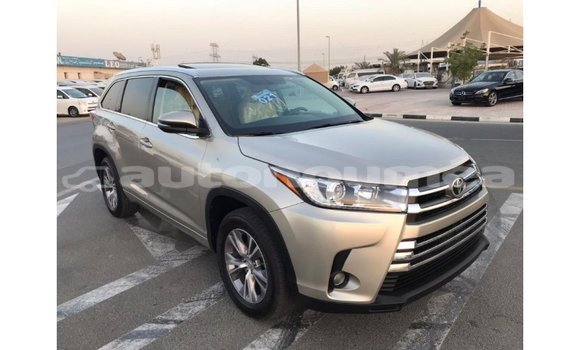 Acheter Import Voiture Toyota Highlander Autre à Import - Dubai, Iles Acheter Import Voiture Toyota Highlander Autre à Import - Dubai, Iles