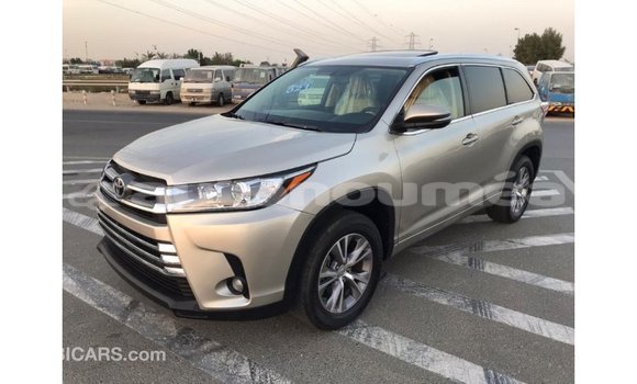 Acheter Import Voiture Toyota Highlander Autre à Import - Dubai, Iles Acheter Import Voiture Toyota Highlander Autre à Import - Dubai, Iles