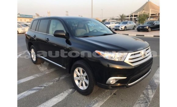 Acheter Import Voiture Toyota Highlander Noir à Import - Dubai, Iles Acheter Import Voiture Toyota Highlander Noir à Import - Dubai, Iles